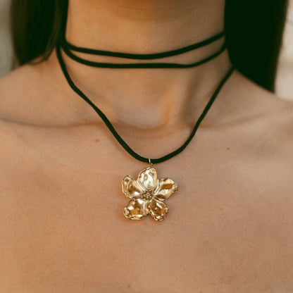 Collier cordon fleur Ibiscus